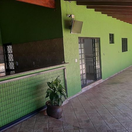 ריבייראו פרטו Casa Para Temporada Doces Sonhos מראה חיצוני תמונה